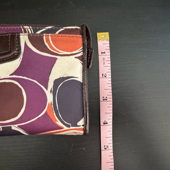 Coach Ashley Signature Scarf Print Wristlet - Picture 5 of 6